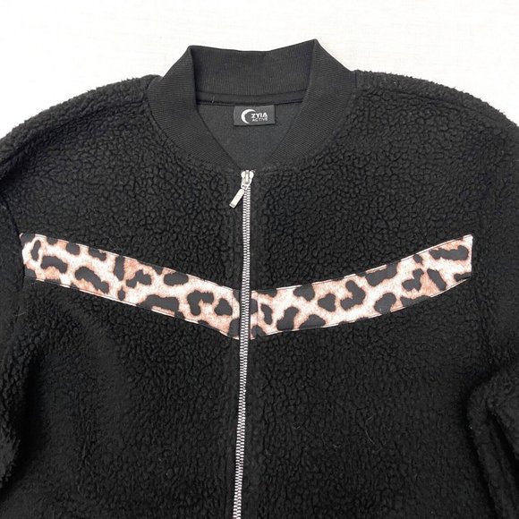 Zyia Black Leopard Flying V Fleece Jacket Size Medium - Picture 3 of 5